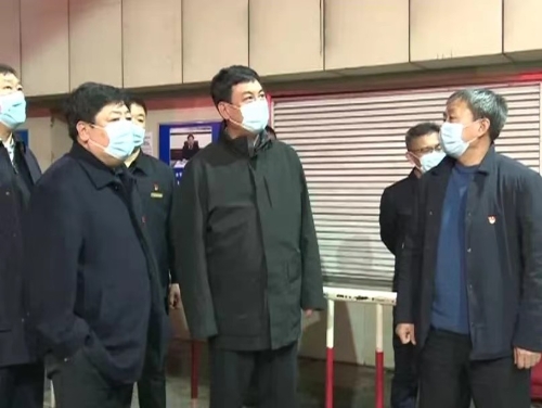 宫延明赵维国陪同