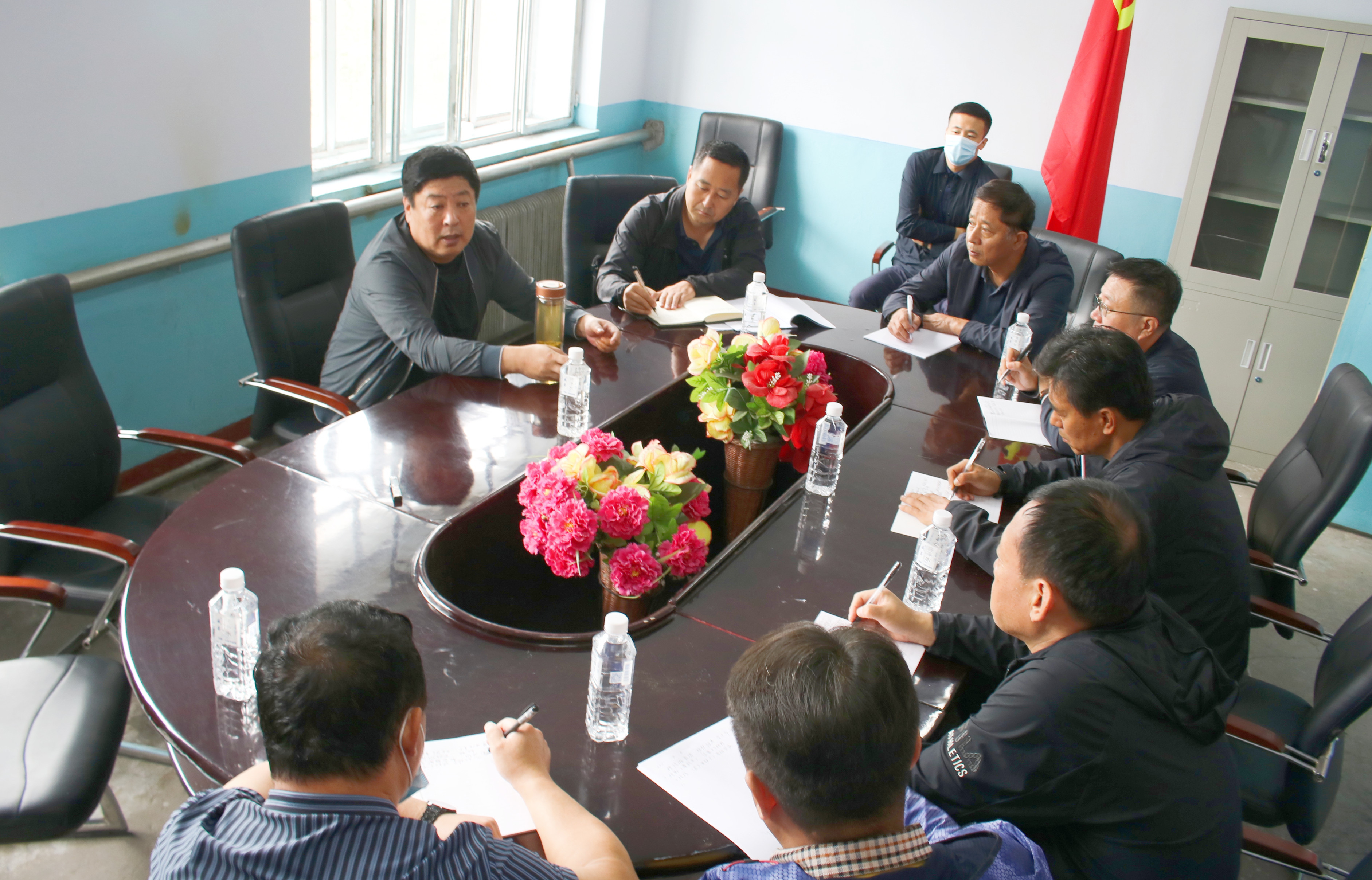双鸭山矿业公司 新闻资讯 公司要闻 宫延明在救护大队钻机再制造培训