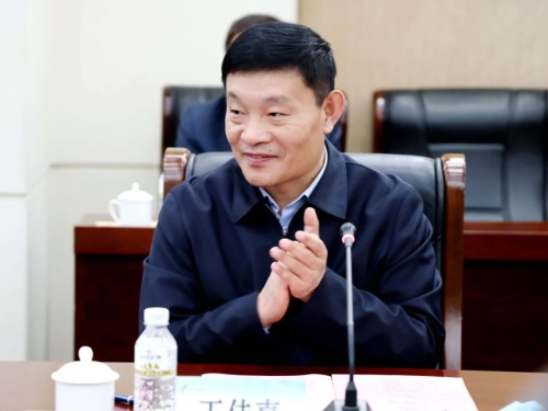 集团公司与重点发电企业举行煤电保供增量签约仪式