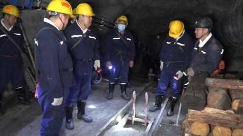 微信图片_宫延明在双阳矿检查安全生产工作时强调