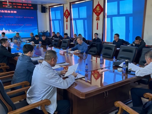 10月10日，公司采掘生产服务组到双阳矿指导服务。